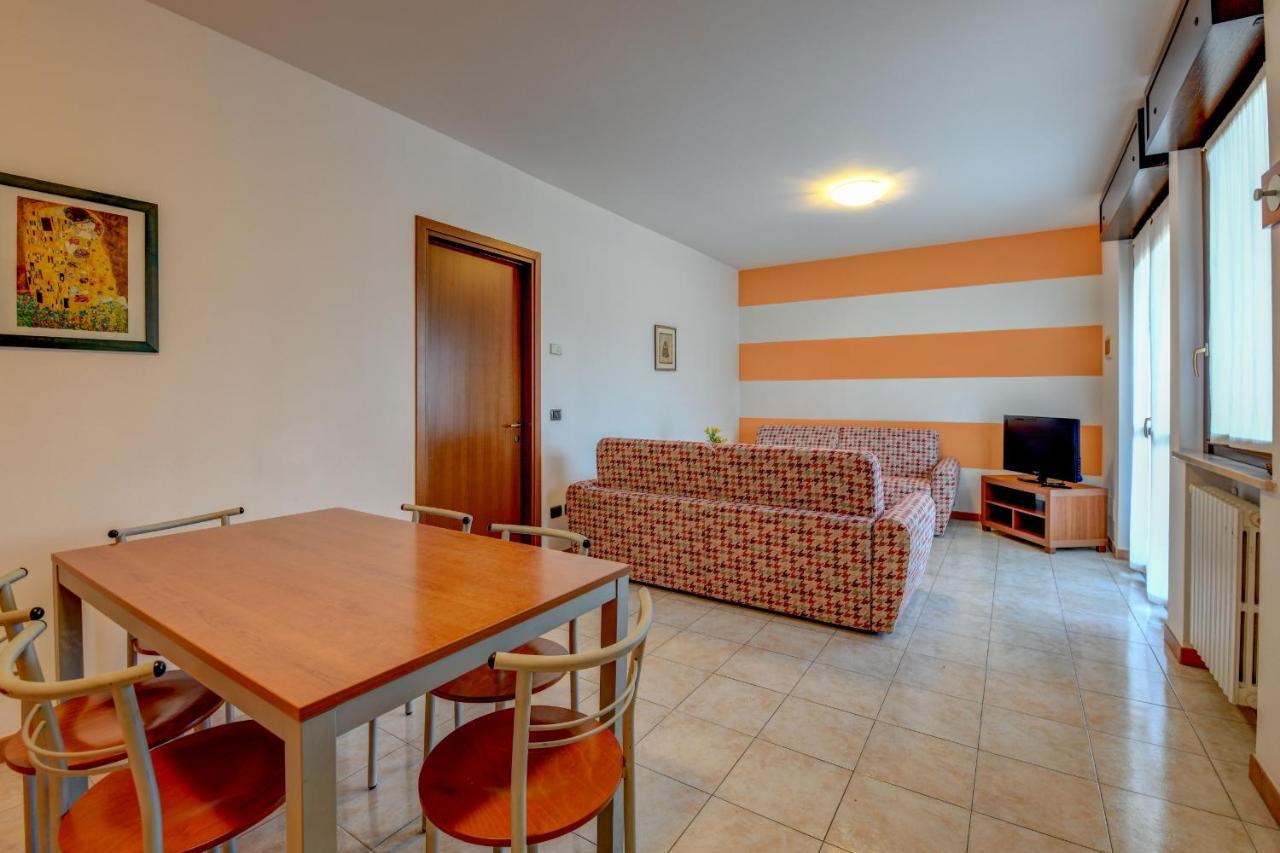 Residence Meridiana Пескьера-дель-Гарда Экстерьер фото